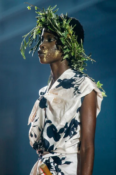 Look 26